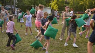Koncert na łące w Lipnie. Tak cieszyli się mieszkańcy z nadejścia lata