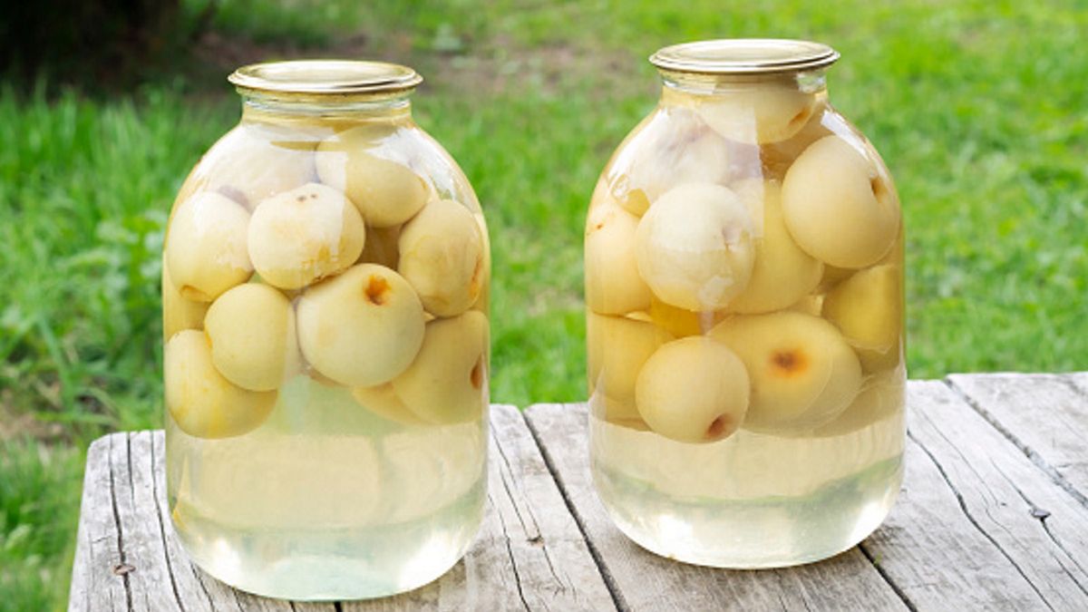 Przepis na kompot jabłkowy. Będziesz pod wrażeniem, jak dobrze smakuje