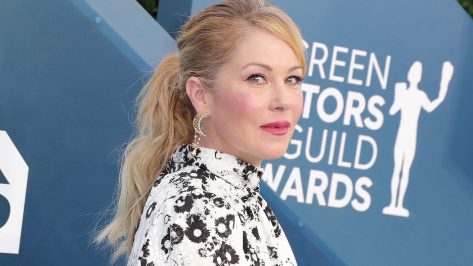 LOS ANGELES, CALIFORNIA - JANUARY 19: Christina Applegate attends 26th Annual Screen Actors Guild Awards at The Shrine Auditorium on January 19, 2020 in Los Angeles, California. (Photo by Leon Bennett/Getty Images)Leon Bennett