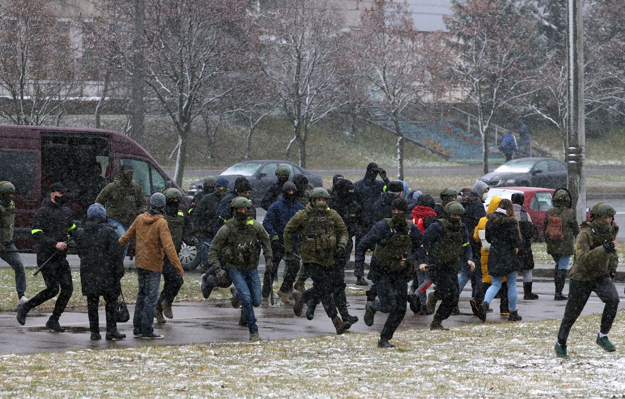 Białoruś. Milicja o protestach w Mińsku: zatrzymano 250 osób