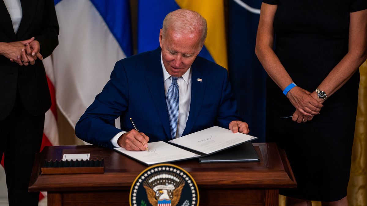 WASHINGTON, DC  August 9, 2022:

US President Joe Biden signs the Instruments of Ratification for the Accession Protocols to the North Atlantic Treaty for the Republic of Finland in the East Room of the White House on Tuesday August 9, 2022. Left to right: Vice President Kamala Harris, Sweden's ambassador to the U.S.A. Karin Olofsdotter, and Finland's ambassador to the U.S Mikko Hautala.
(Photo by Demetrius Freeman/The Washington Post via Getty Images)