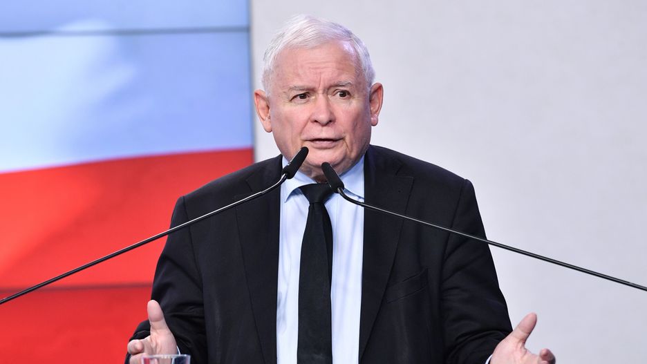Warszawa, 15.09.2022. Prezes Prawa i Sprawiedliwości Jarosław Kaczyński podczas konferencji prasowej w siedzibie partii przy ulicy Nowogrodzkiej w Warszawie, 15 bm. (sko) PAP/Radek Pietruszka