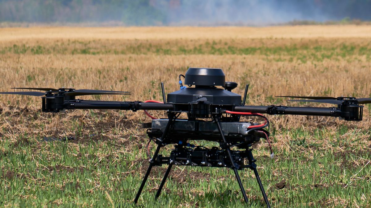 Dron [zdj. ilustracyjne]