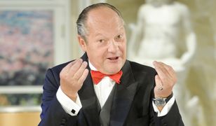 Serialowy Jędrula nie gryzie się w język. Uderza w PiS, a gra w serialach TVP