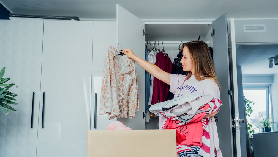 Decluttering, jesienne porządki w szafie 