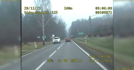 Ponad 100 km/h w terenie zabudowanym i 7 osób w aucie. Groźna sytuacja na trasie w woj. mazowieckim