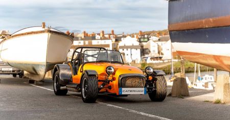 Caterham Seven 340 to auto do wszystkiego. Pod warunkiem, że kupisz dwie sztuki