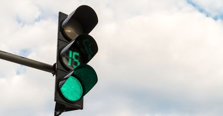 Warszawa nie dostanie sekundników przy światłach?