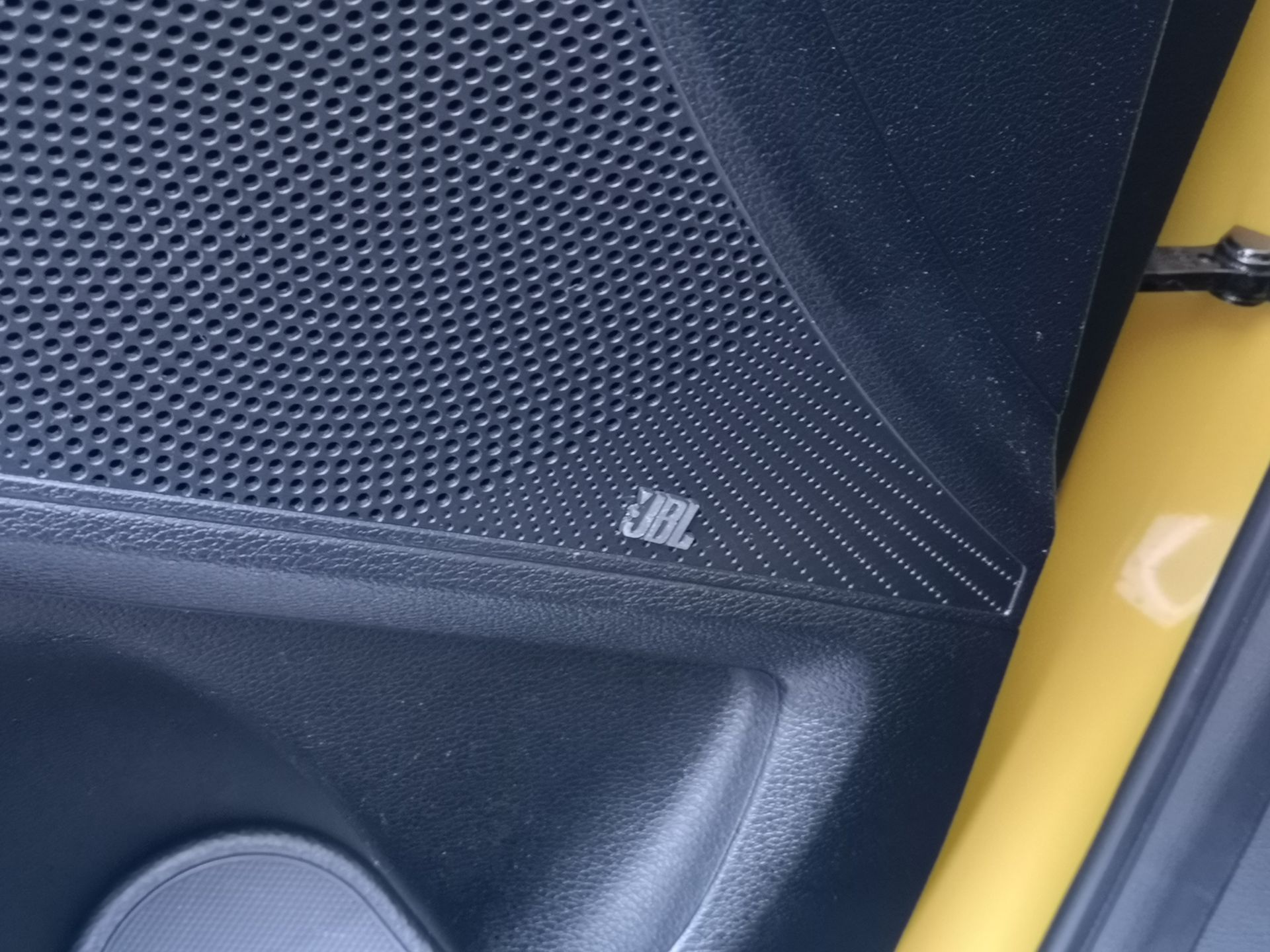 Kia Xceed: Obsługa systemu, audio JBL i systemy bezpieczeństwa 18