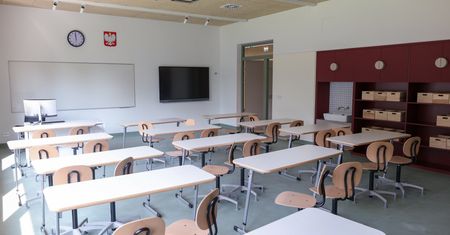 "Poszła informacja na Librusie". Szkoły apelują o zakupy w Lidlu