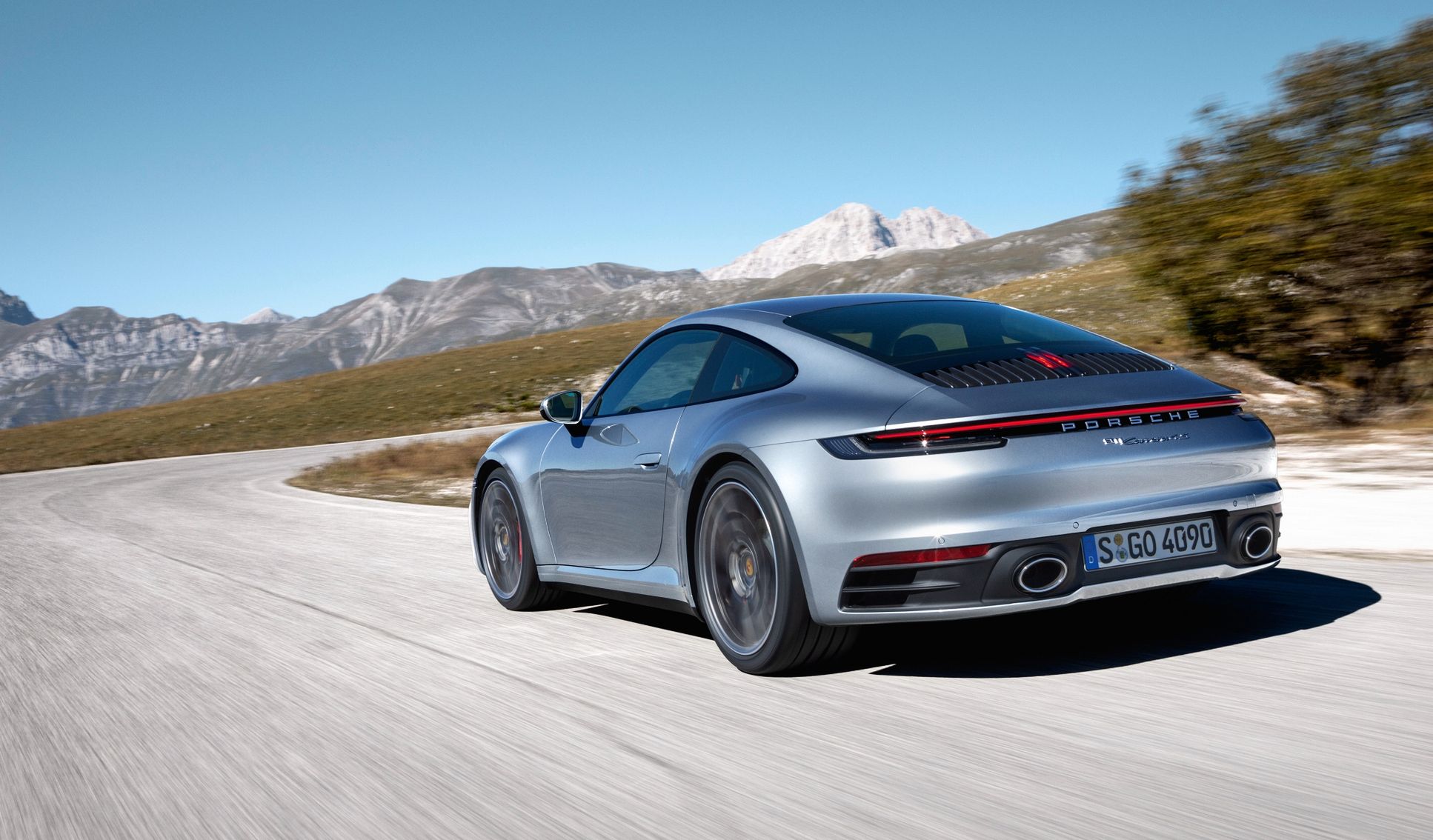 Jak wam się podoba tył nowego Porsche 911? Czekamy na komentarze