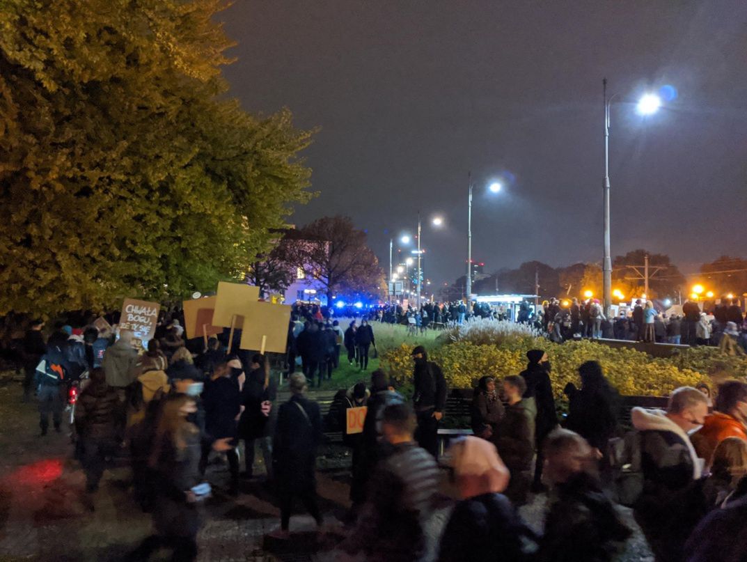 Demonstranci protestują po orzeczeniu TK ws. aborcji