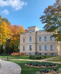 Zamek w Leszczynach dzwoni. Odbierz i posłuchaj historii wyjątkowego miejsca