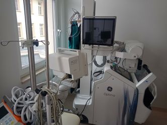 Nieprawidłowości w szpitalu. "Meble medyczne" w gabinecie dyrektorki