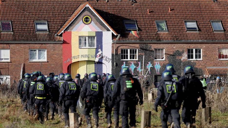 Niemcy. Starcia aktywistów z policją