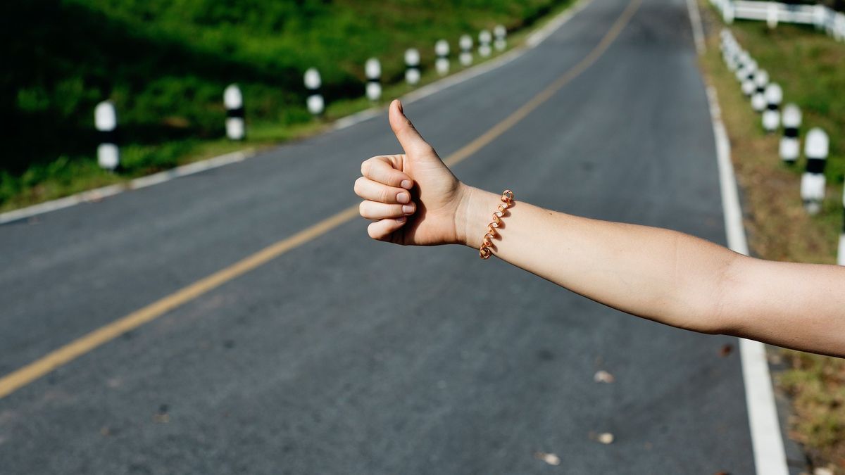 Autostopowicz złapał na stopa radiowóz. I trafił do więzienia