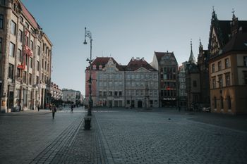 Pogoda we Wrocławiu. Prognoza na niedzielę 23 listopada. Mróz, słońce i spadek ciśnienia