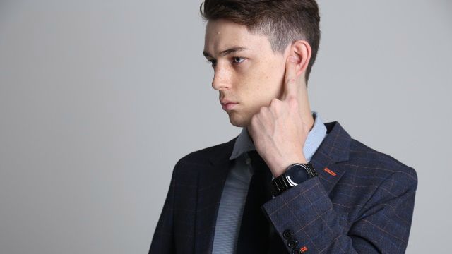 TipTalk - dzięki temu gadżetowi Samsunga odbierzesz telefon przykładając palec do ucha. Chcę to! 1