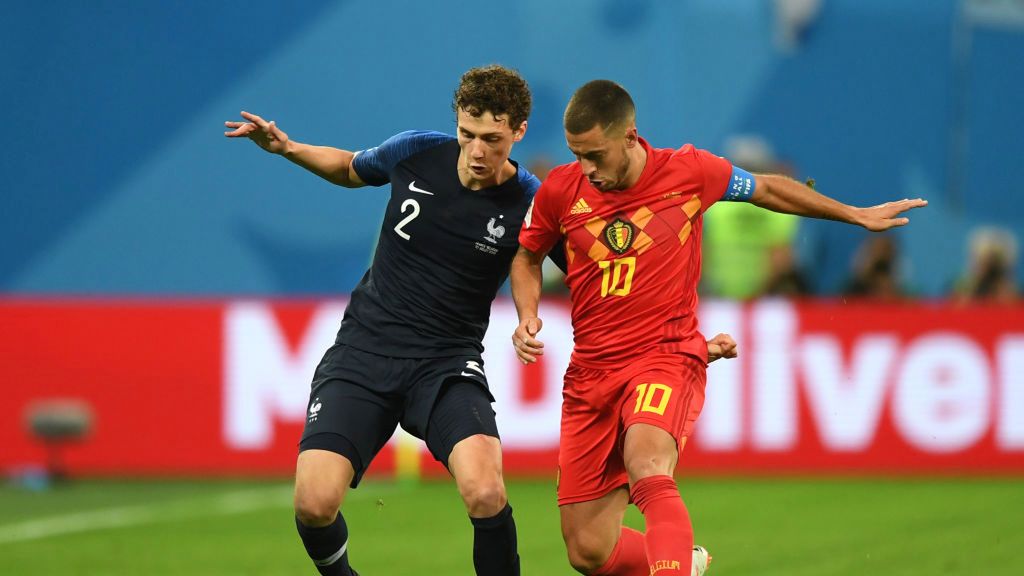 Getty Images / Shaun Botterill / Na zdjęciu od lewej: Benjamin Pavard i Eden Hazard