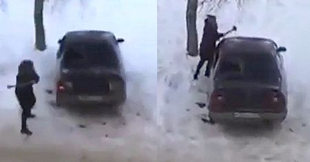 Wściekła Rosjanka zdemolowała auto męża. Siekierą!