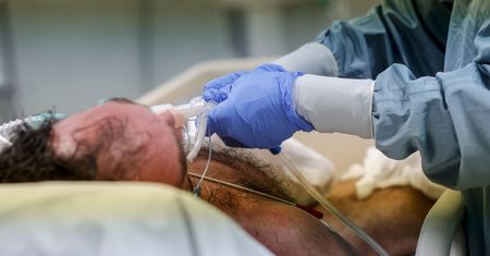 Najczęstszy objaw Omikronu. Ma go 73 proc. zakażonych