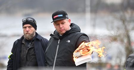 Spalony Koran, złość Erdogana. To krecia robota Rosjan?