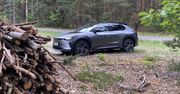 Pierwsza jazda: Toyota bZ4X – spóźniona na imprezę elektro, ale poprawiona i z gwarancją na milion kilometrów