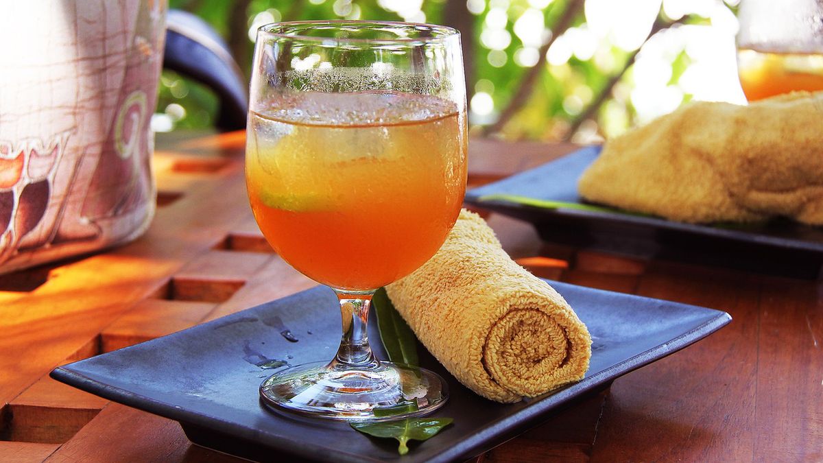 Napój owocowy (zawiera 3% owoców) z dużą dawką witaminy C