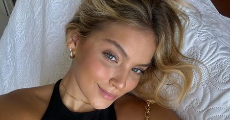 20-letnia modelka skradła serce piłkarza. On jest niepełnoletni