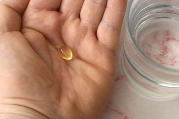 Magnez i witamina D. Eksperci ostrzegają przed błędami w suplementacji