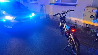 Nastolatek na "elektrycznym rowerze" pędził 50 km/h. Sprawa trafiła do sądu