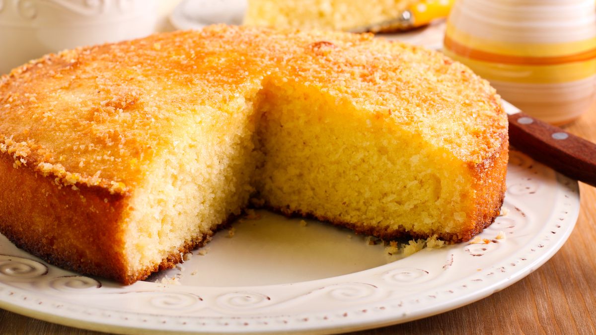 Puszyste i wilgotne ciasto pomarańczowe