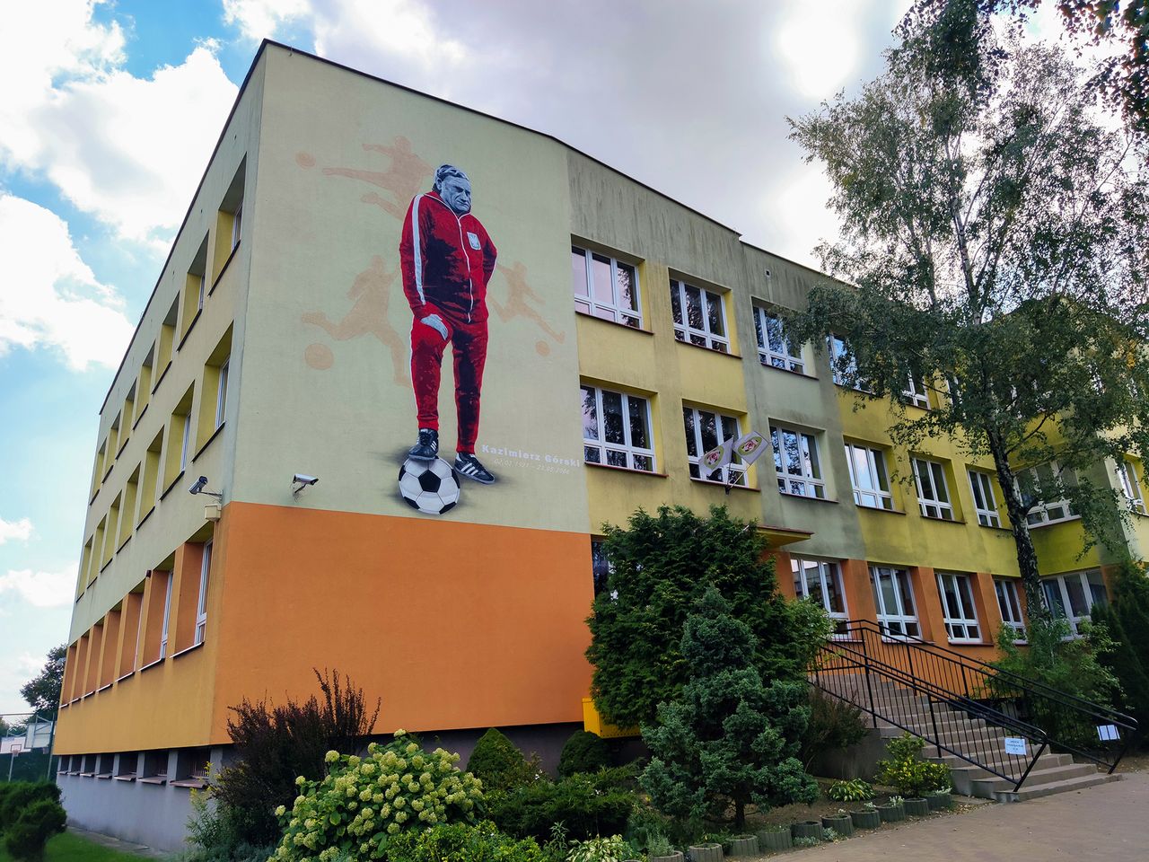 Zdjęcie dnia: Kazimierz Górski pojawił się na muralu w Białymstoku