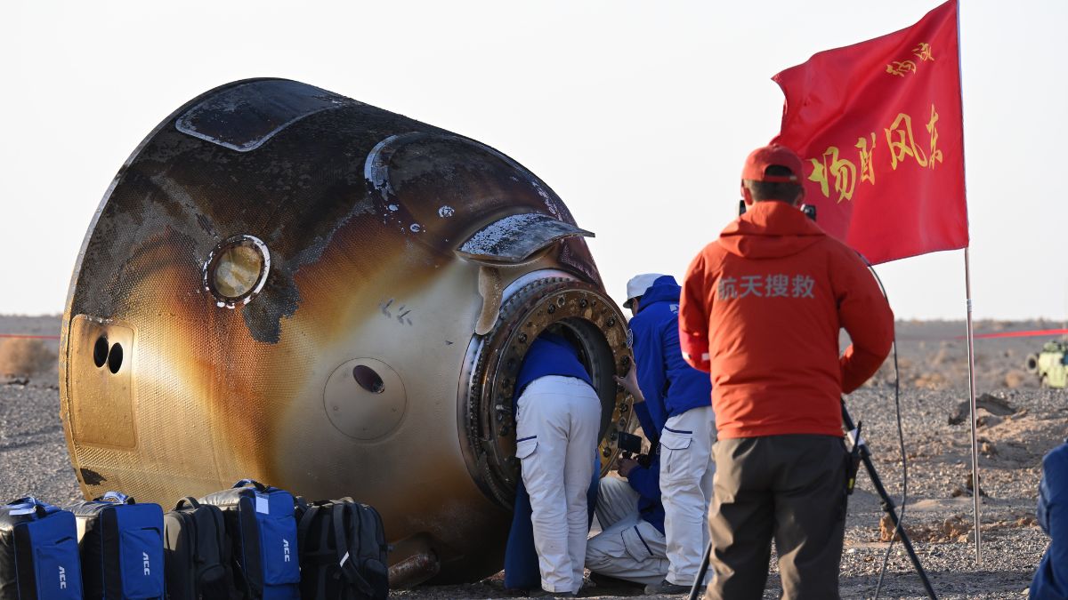 Chińscy astronauci wylądowali na Pustyni Gobi.