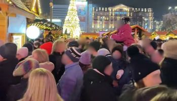 Miała dość po 5 minutach. Nagranie z jarmarku w Warszawie