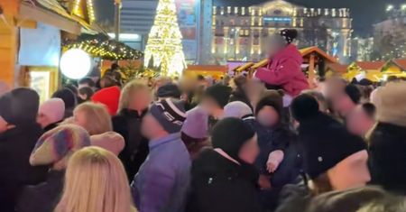 Miała dość po 5 minutach. Nagranie z jarmarku w Warszawie