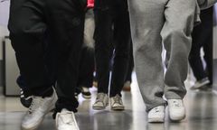 Nauczyciel miał obrażać, a uczniowie bić Ukraińców. Wstrząsająca historia ze Słupska