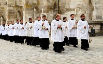 Reformy w Watykanie. "Celibat nie jest dogmatem"