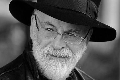 Terry Pratchett nie żyje