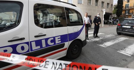 Atak nożownika we Francji. Dzieci w stanie krytycznym