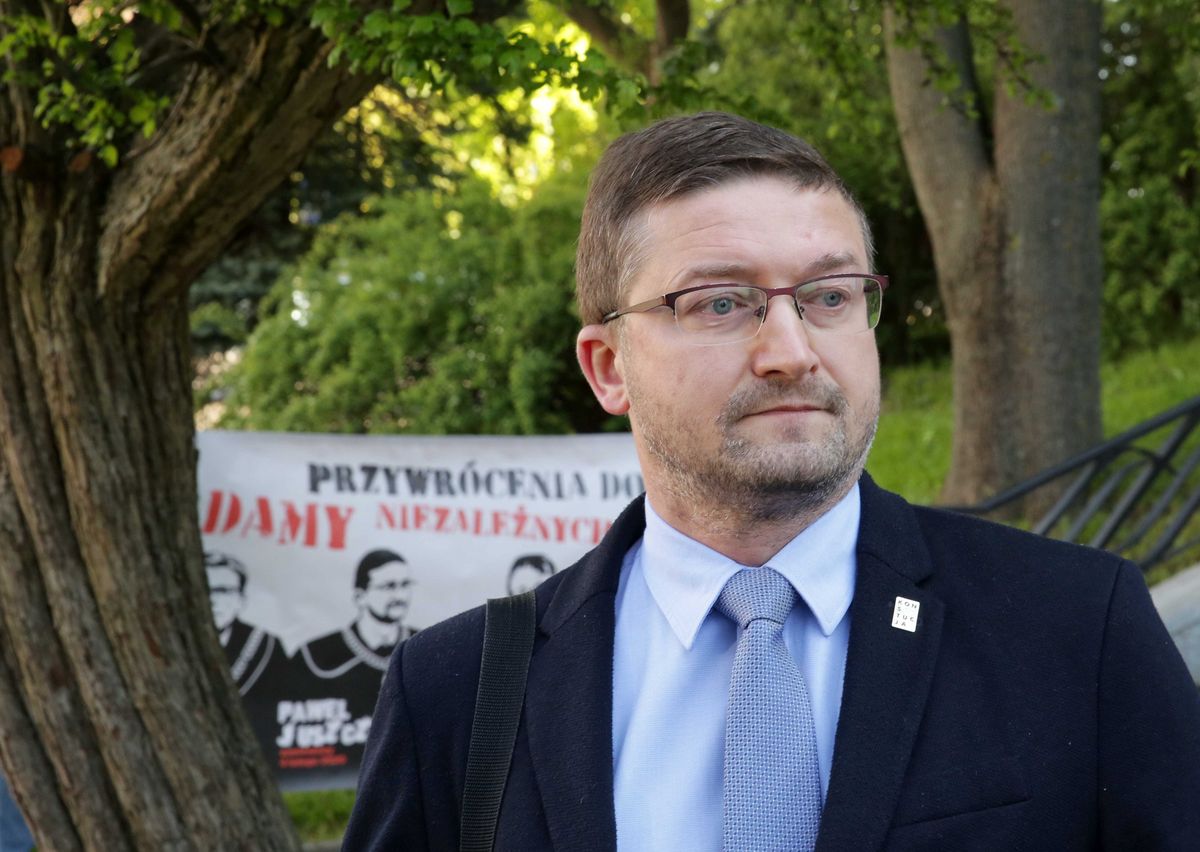 Sąd: uchwała Izby Dyscyplinarnej SN narusza dobra osobiste sędziego Juszczyszyna 