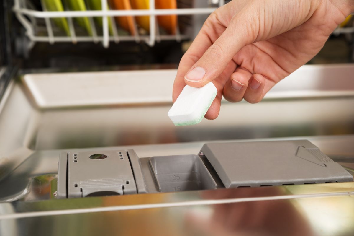 Save money and the planet: Make your own dishwasher powder