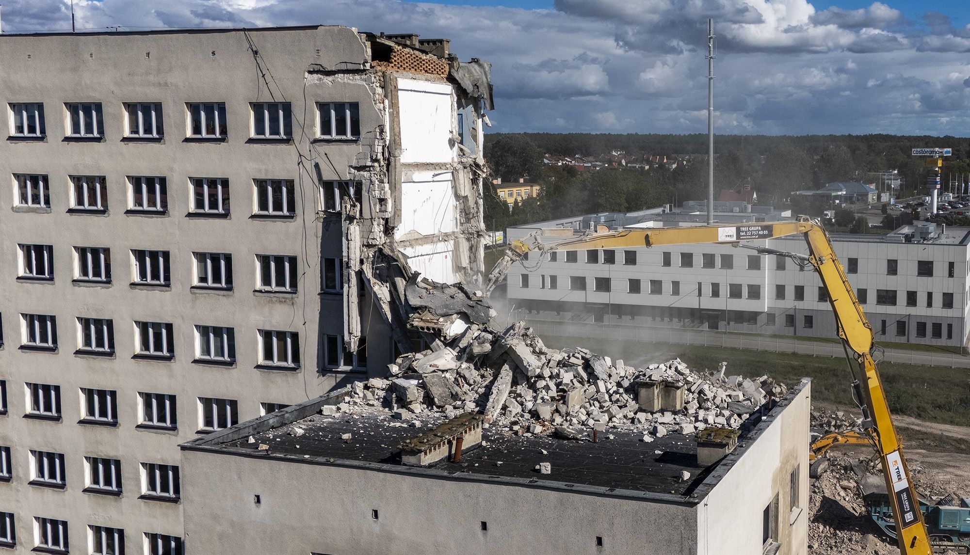 Rozbiórka byłej komendy Policji przy Bydgoskiej w Pile