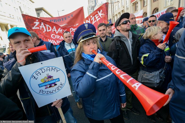 Poczta Polska pod ścianą. Szykują strajk, na kilka dni przed wyborami