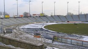 Stadion w Częstochowie w zimowej scenerii