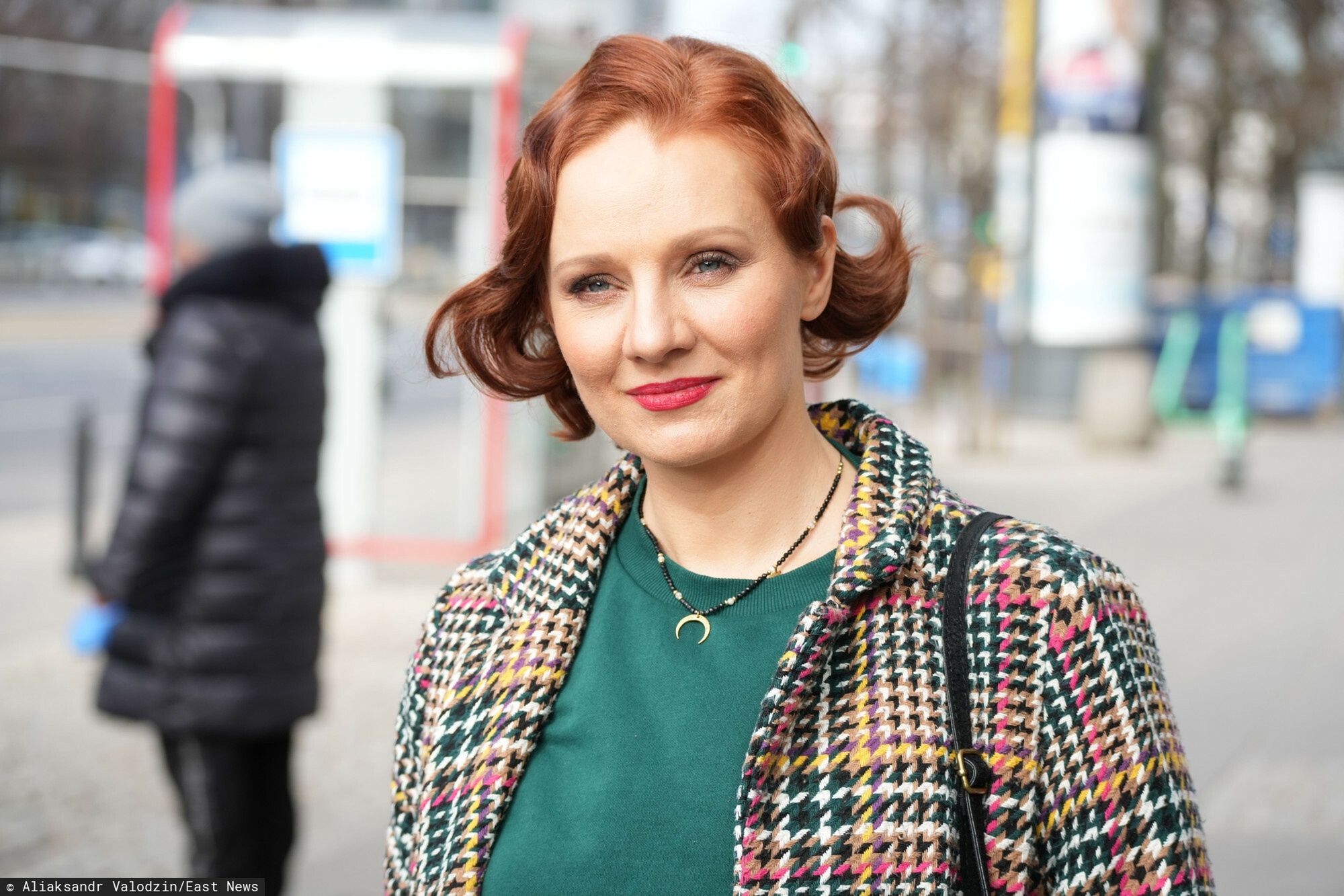 Ewelina Flinta przed studiem "Dzień Dobry TVN"
