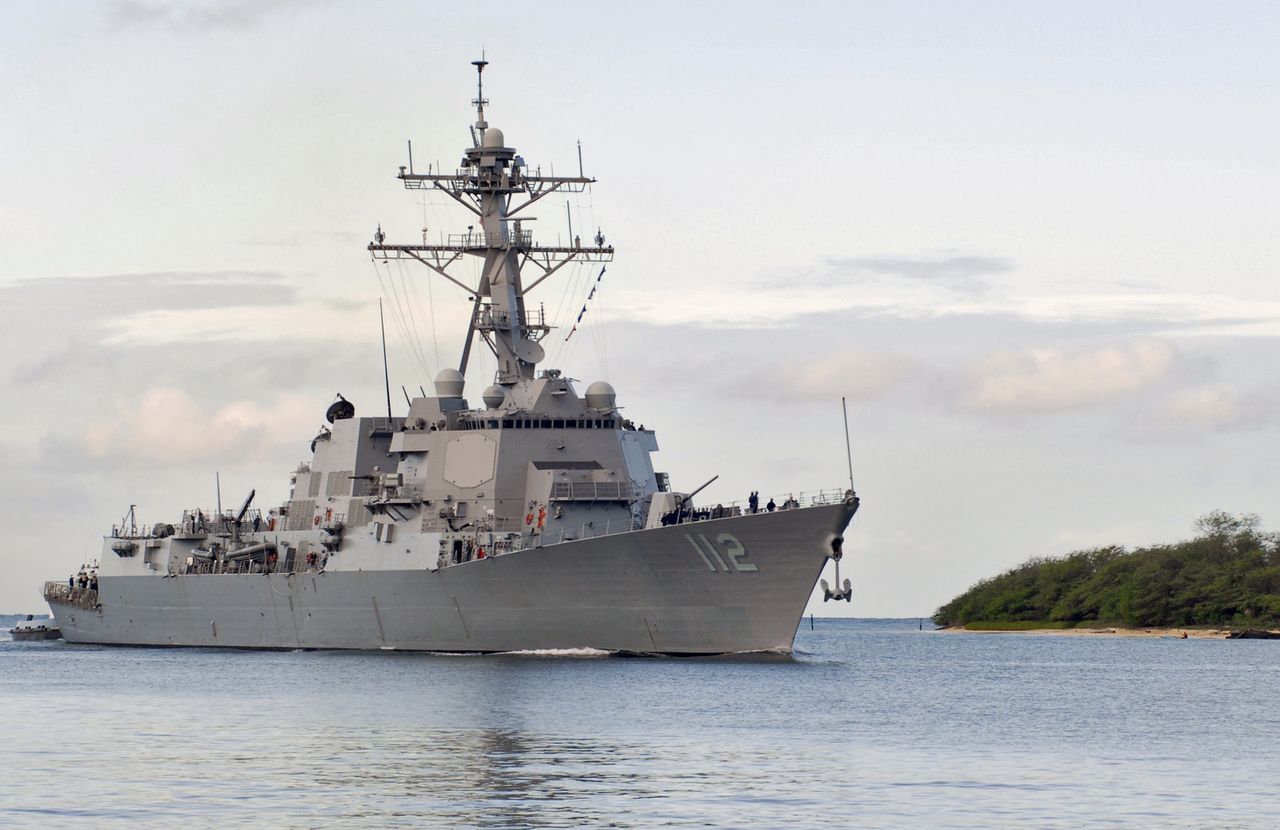 USS Michael Murphy