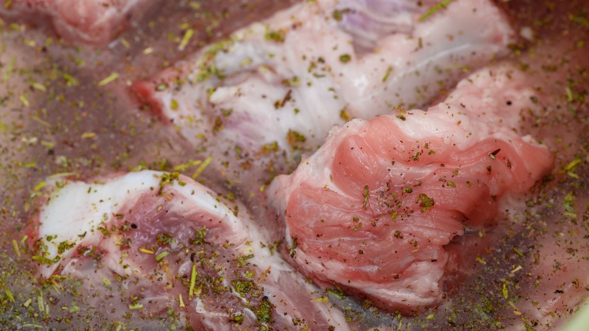 Gotowane mięso bywa twarde i łykowate