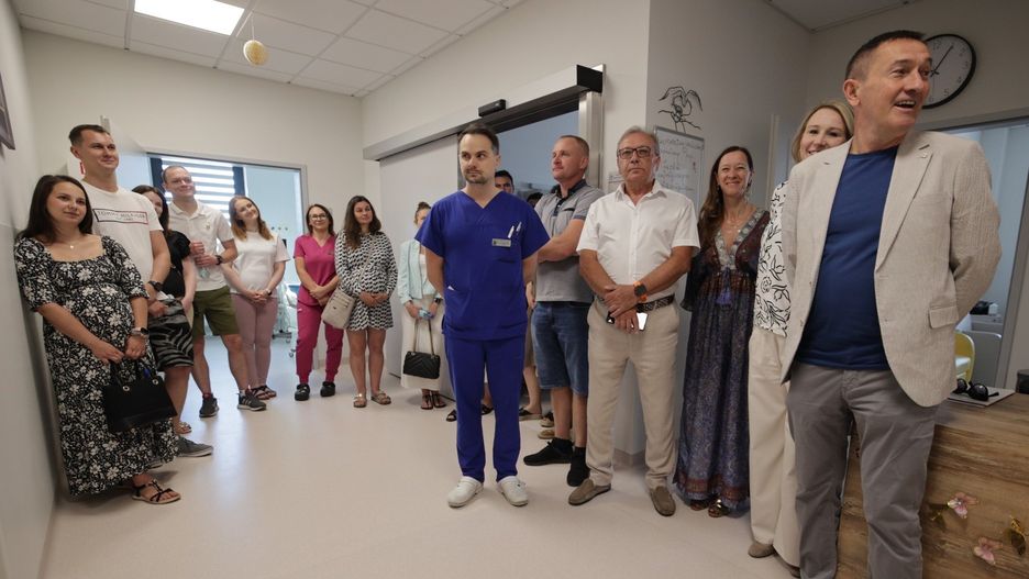 Dni Otwarte na Bloku Porodowym organizowane są cyklicznie, raz w miesiącu. Na zdjęciu z lewej doktor Grzegorz Świercz
