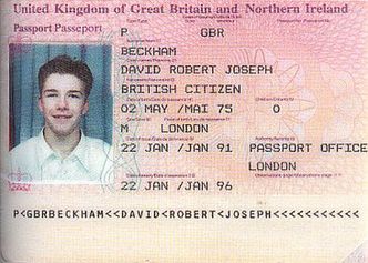 Tak wyglądał David Beckham (zdjęcie ze starego paszportu)